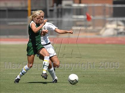 Thumbnail 3 in White Oak vs Kings Mountain (NCHSAA 3-A Final) photogallery.