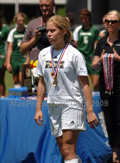 Thumbnail 3 in White Oak vs Kings Mountain (NCHSAA 3-A Final) photogallery.