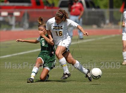 Thumbnail 3 in White Oak vs Kings Mountain (NCHSAA 3-A Final) photogallery.
