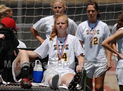 Thumbnail 2 in White Oak vs Kings Mountain (NCHSAA 3-A Final) photogallery.