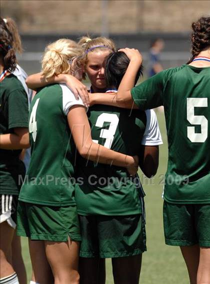 Thumbnail 2 in White Oak vs Kings Mountain (NCHSAA 3-A Final) photogallery.