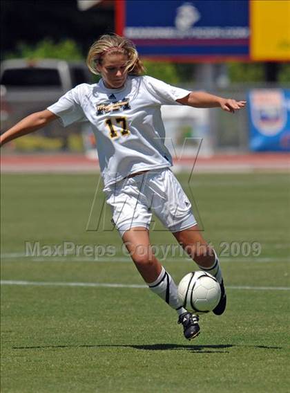 Thumbnail 2 in White Oak vs Kings Mountain (NCHSAA 3-A Final) photogallery.
