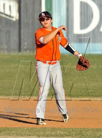 Thumbnail 1 in Covenant Christian vs. Brook Hill (Texas Private School Classic) photogallery.
