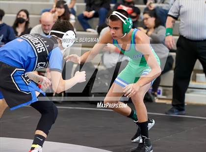 Thumbnail 1 in CIF-CS D4 Section Semifinals photogallery.