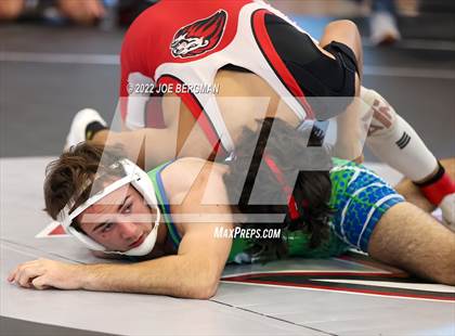 Thumbnail 2 in CIF-CS D4 Section Semifinals photogallery.