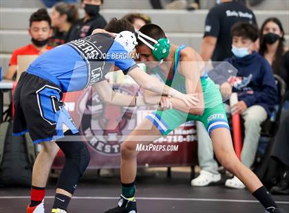 Thumbnail 2 in CIF-CS D4 Section Semifinals photogallery.