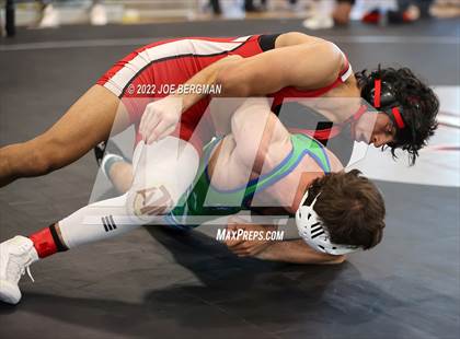 Thumbnail 2 in CIF-CS D4 Section Semifinals photogallery.