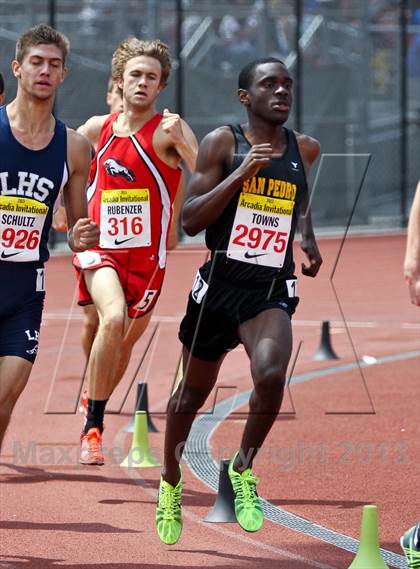 Thumbnail 3 in Arcadia Invitational (800 M Run) photogallery.