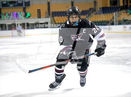 Thumbnail 1 in Verona/Glen Ridge vs Livingston photogallery.