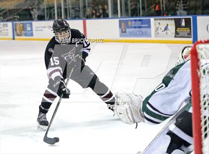 Thumbnail 3 in Verona/Glen Ridge vs Livingston photogallery.