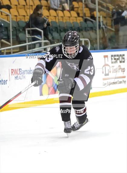 Thumbnail 3 in Verona/Glen Ridge vs Livingston photogallery.