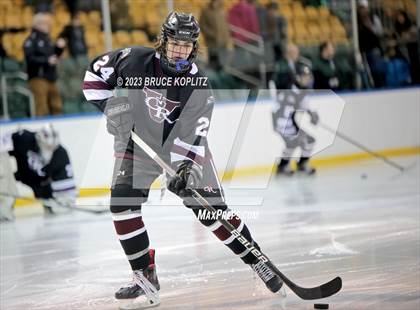 Thumbnail 3 in Verona/Glen Ridge vs Livingston photogallery.