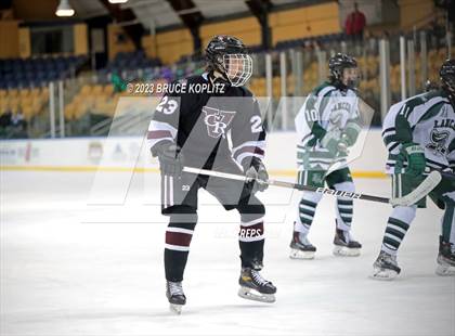 Thumbnail 2 in Verona/Glen Ridge vs Livingston photogallery.