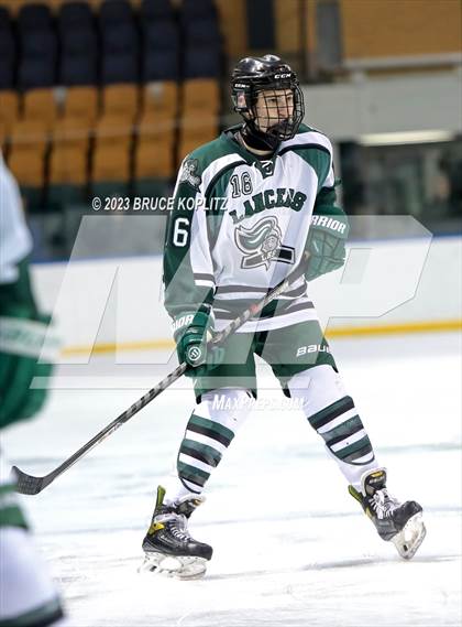 Thumbnail 2 in Verona/Glen Ridge vs Livingston photogallery.