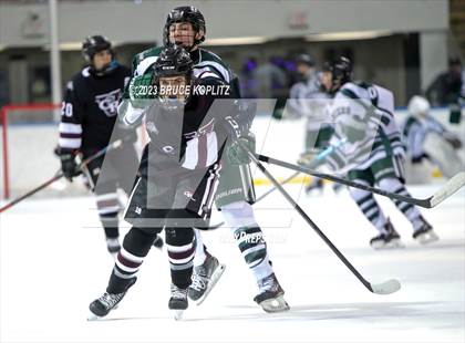 Thumbnail 3 in Verona/Glen Ridge vs Livingston photogallery.