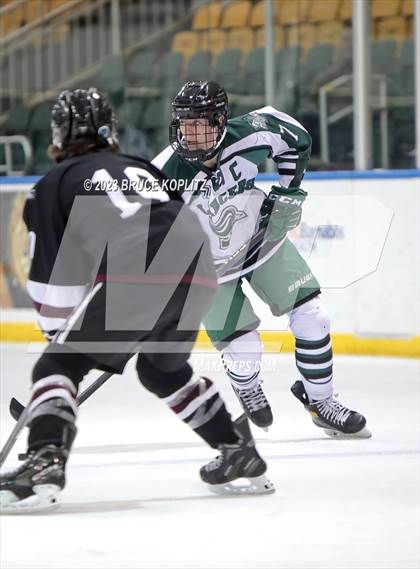 Thumbnail 3 in Verona/Glen Ridge vs Livingston photogallery.
