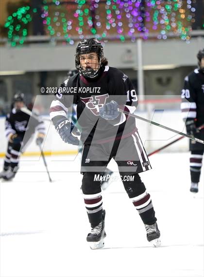 Thumbnail 2 in Verona/Glen Ridge vs Livingston photogallery.