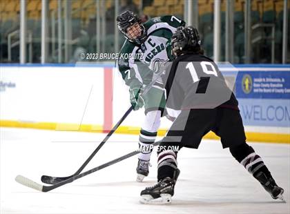 Thumbnail 2 in Verona/Glen Ridge vs Livingston photogallery.