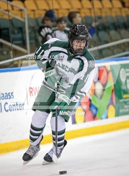 Thumbnail 2 in Verona/Glen Ridge vs Livingston photogallery.