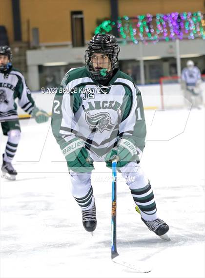 Thumbnail 2 in Verona/Glen Ridge vs Livingston photogallery.