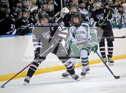 Thumbnail 2 in Verona/Glen Ridge vs Livingston photogallery.