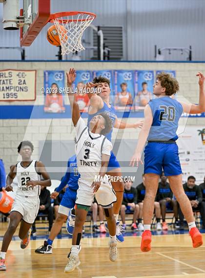 Thumbnail 2 in East Lake vs Holy Trinity Episcopal Academy  (Sun Bash Tourney) photogallery.