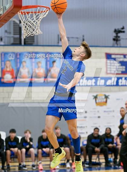 Thumbnail 3 in East Lake vs Holy Trinity Episcopal Academy  (Sun Bash Tourney) photogallery.