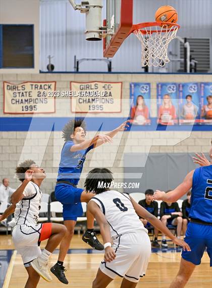 Thumbnail 2 in East Lake vs Holy Trinity Episcopal Academy  (Sun Bash Tourney) photogallery.