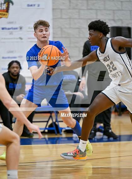 Thumbnail 3 in East Lake vs Holy Trinity Episcopal Academy  (Sun Bash Tourney) photogallery.