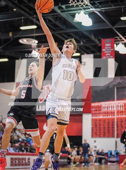 Thumbnail 2 in Boulder City vs. Fernley (NIAA Class 3A State Boys Semifinal) photogallery.