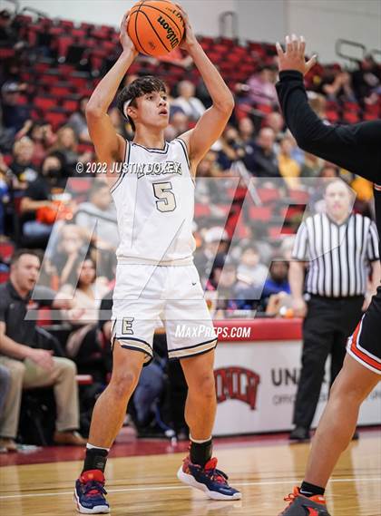Thumbnail 3 in Boulder City vs. Fernley (NIAA Class 3A State Boys Semifinal) photogallery.