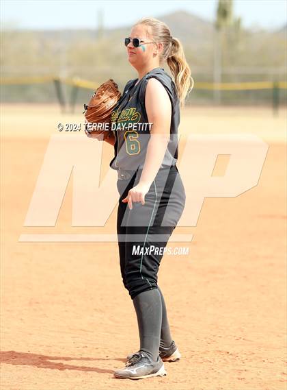 Thumbnail 2 in Greenway vs Coconino (Sunrise Mountain Invitational) photogallery.