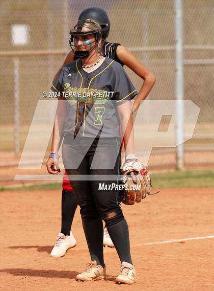Thumbnail 2 in Greenway vs Coconino (Sunrise Mountain Invitational) photogallery.