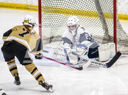 Thumbnail 1 in Brewer vs. Yarmouth (MPA Regional Final) photogallery.