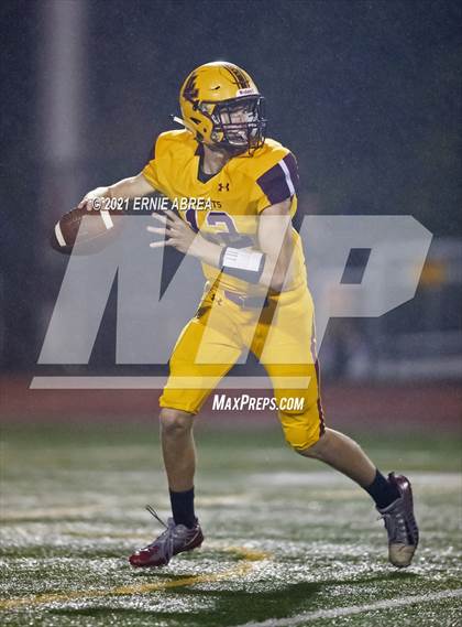 Thumbnail 3 in Benicia @ Las Lomas (CIF NCS D3 Semifinal) photogallery.