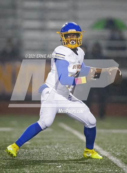 Thumbnail 3 in Benicia @ Las Lomas (CIF NCS D3 Semifinal) photogallery.