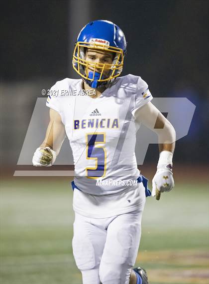 Thumbnail 3 in Benicia @ Las Lomas (CIF NCS D3 Semifinal) photogallery.