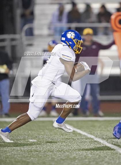 Thumbnail 3 in Benicia @ Las Lomas (CIF NCS D3 Semifinal) photogallery.