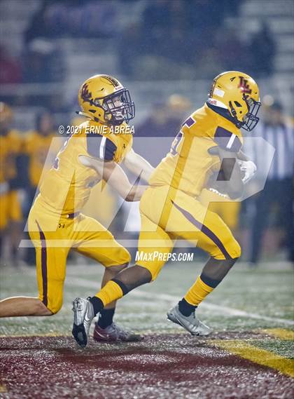 Thumbnail 3 in Benicia @ Las Lomas (CIF NCS D3 Semifinal) photogallery.