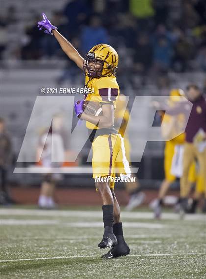 Thumbnail 3 in Benicia @ Las Lomas (CIF NCS D3 Semifinal) photogallery.