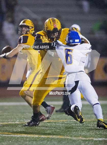 Thumbnail 2 in Benicia @ Las Lomas (CIF NCS D3 Semifinal) photogallery.