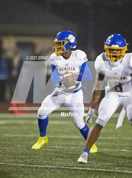 Thumbnail 3 in Benicia @ Las Lomas (CIF NCS D3 Semifinal) photogallery.