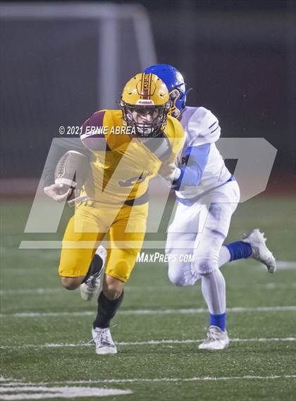 Thumbnail 3 in Benicia @ Las Lomas (CIF NCS D3 Semifinal) photogallery.