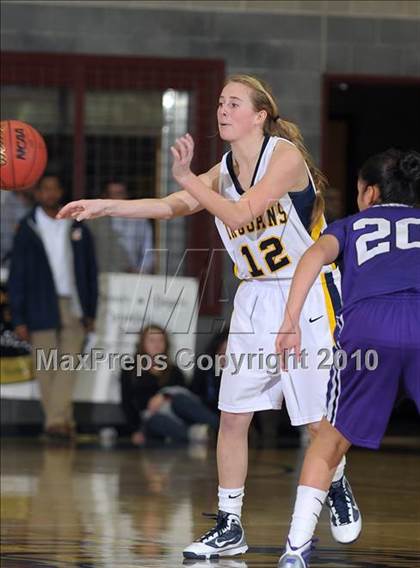 Thumbnail 3 in Sacramento vs. Oak Ridge (Common Good Classic) photogallery.