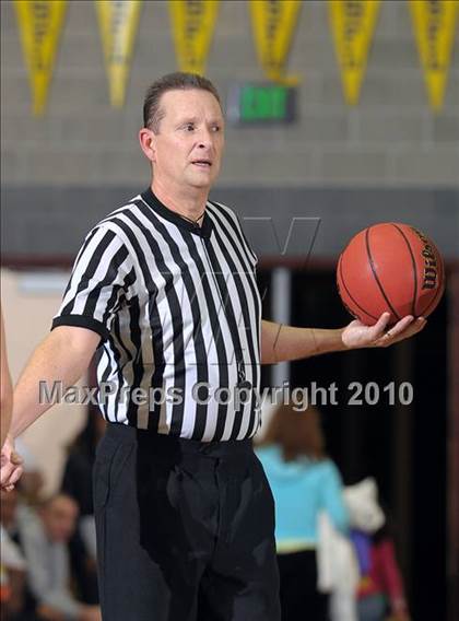 Thumbnail 3 in Sacramento vs. Oak Ridge (Common Good Classic) photogallery.