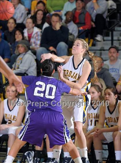 Thumbnail 1 in Sacramento vs. Oak Ridge (Common Good Classic) photogallery.