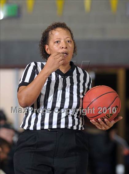 Thumbnail 2 in Sacramento vs. Oak Ridge (Common Good Classic) photogallery.