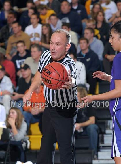 Thumbnail 2 in Sacramento vs. Oak Ridge (Common Good Classic) photogallery.