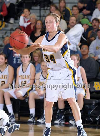 Thumbnail 2 in Sacramento vs. Oak Ridge (Common Good Classic) photogallery.