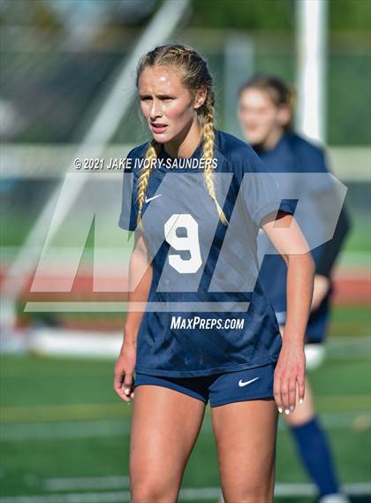 Thumbnail 2 in Capital @ Lakes (WIAA 3A Divisional Playoff) photogallery.